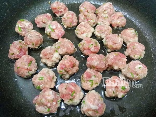 thit vien mui tau sot ca chua dam da thom nuc an bao nhieu com cung het