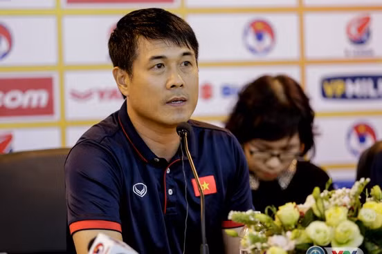 hlv huu thang u22 viet nam se thi dau dep mat cong hien truoc tuyen cac ngoi sao k league