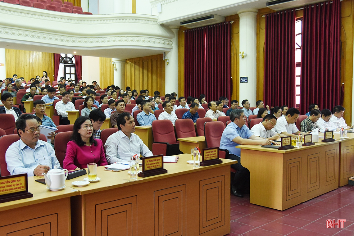Yêu cầu quán triệt phương hướng, nhiệm vụ phát triển KT- XH 5 năm 2021 - 2025 trong toàn Đảng, toàn dân, toàn quân