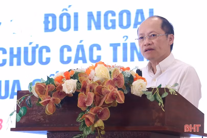 Trang bị kiến thức và nghiệp vụ đối ngoại cho công chức, viên chức ngoại vụ