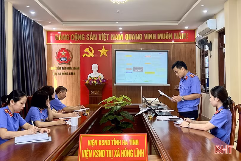 Kiểm sát viên TX Hồng Lĩnh sẽ báo cáo án bằng sơ đồ tư duy