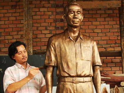 tuong an mot nguoi viet tram lang qua goc nhin cua nguoi phap