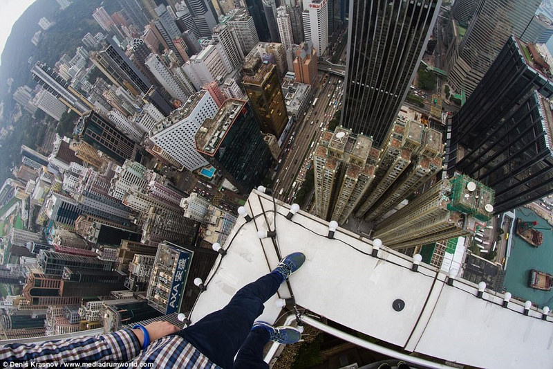 bo anh chup tu cac toa nha cao tang cua nhung ke lieu mang