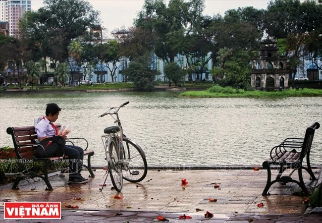 photo ha noi dep diu dang va tho mong trong khoanh khac giao mua