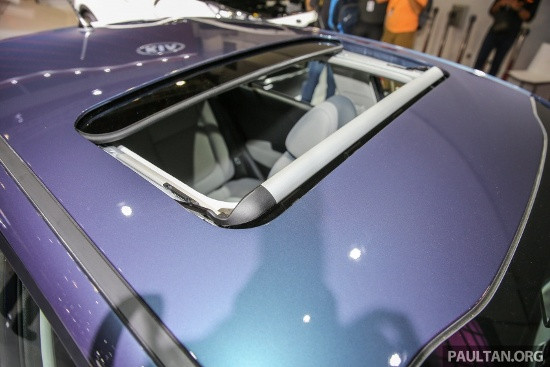 kia rio 2018 ruc rich ve viet nam