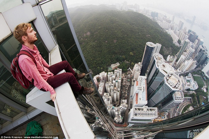 bo anh chup tu cac toa nha cao tang cua nhung ke lieu mang