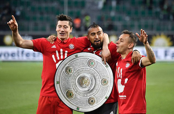 chum anh bayern trong ngay dang quang bundesliga