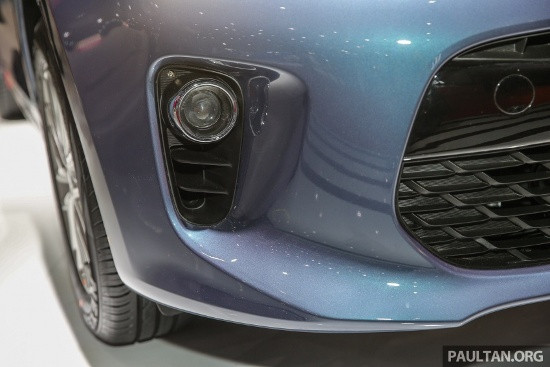 kia rio 2018 ruc rich ve viet nam