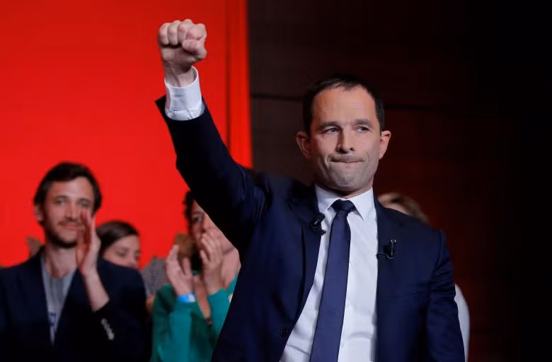 nhung hinh anh an tuong sau vong 1 bau tong thong phap