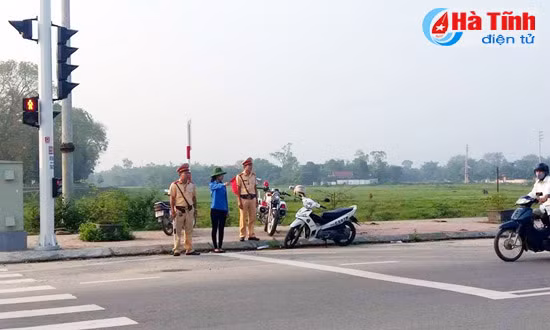 dvtn tham gia dam bao an ninh trat tu atgt dip nghi le