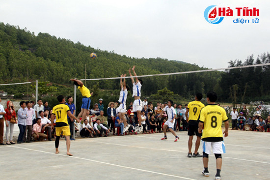 to chuc thanh cong giai bong chuyen nam huyen ky anh