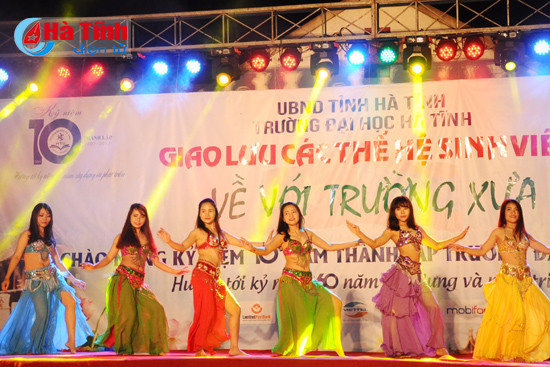 dac sac dem giao luu ve lai truong xua