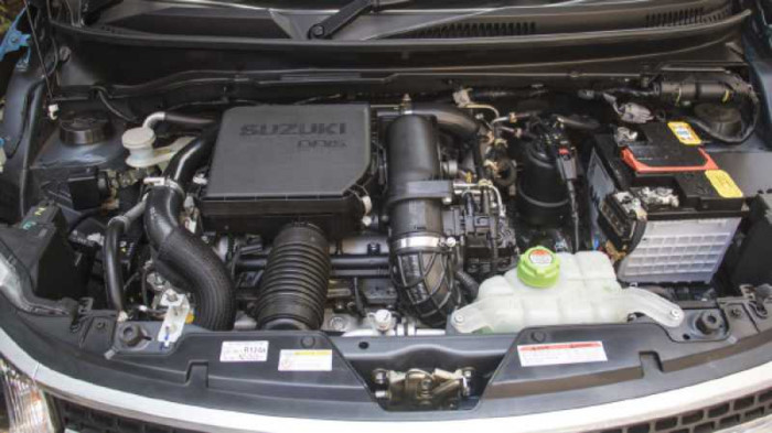 Ô tô Suzuki thể thao hơn 200 triệu tiện đi phố nhỏ ảnh 4 o to suzuki the thao hon 200 trieu tien di pho nho