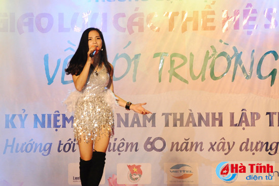 dac sac dem giao luu ve lai truong xua