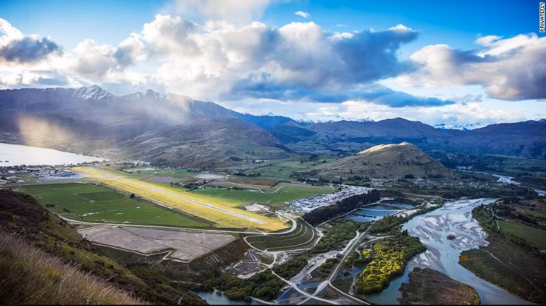 10 san bay co diem tiep dat dep nhat the gioi 2017