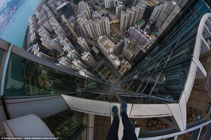 bo anh chup tu cac toa nha cao tang cua nhung ke lieu mang