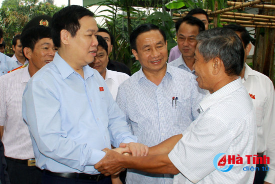 pho thu tuong vuong dinh hue tiep xuc cu tri huyen thach ha