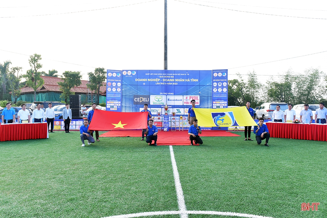 Khởi tranh Giải Bóng đá Doanh nghiệp - Doanh nhân Hà Tĩnh 2023