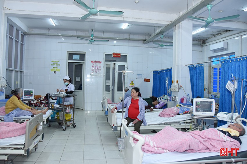 Khoa Cấp cứu - Hồi sức tích cực và Chống độc là một trong những đơn vị đi đầu của trung tâm trong tích cực triển khai các kỹ thuật mới phục vụ cho công tác điều trị. bqbht_br_dsc-3288-copy.jpg
