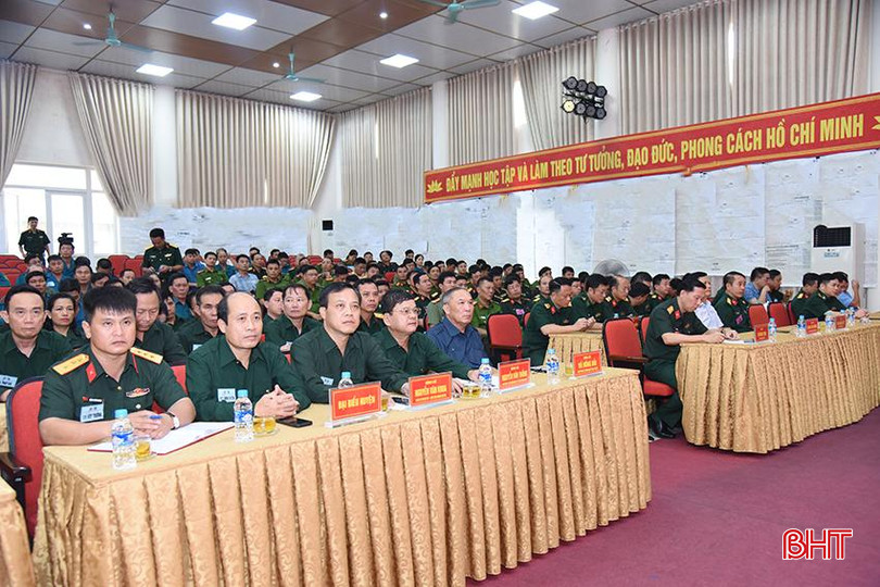 Đại biểu dự bế mạc. DzSC_9535 copy.jpg