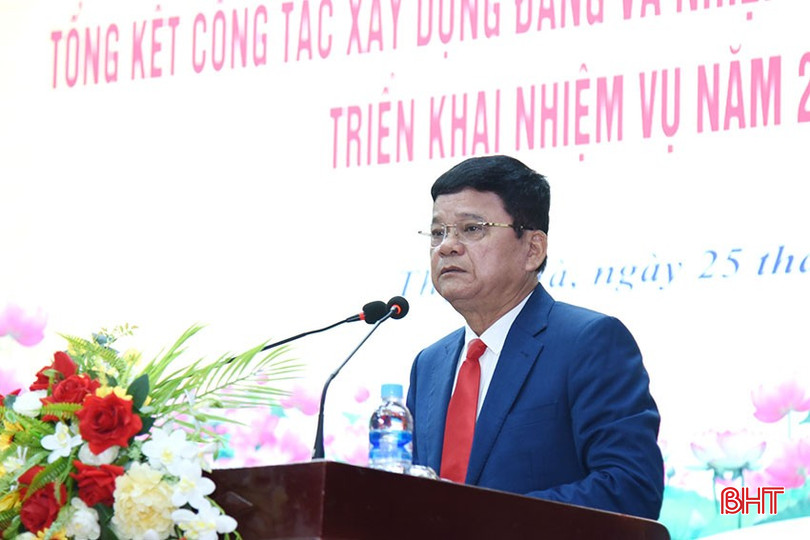 Phó Bí thư Thường trực Huyện ủy Nguyễn Văn Thắng kết luận hội nghị. bqbht_br_dsc-9809-copy.jpg