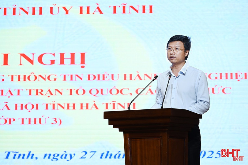 Chánh Văn phòng Tỉnh ủy Phan Duy Vĩnh khai mạc hội nghị tập huấn sử dụng phần mềm Hệ thống thông tin Điều hành tác nghiệp của các cơ quan Đảng. bqbht_br_image-5.jpg
