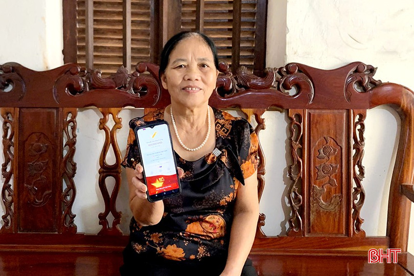 Bà Nguyễn Thị Dung ở xã Cẩm Duệ sẵn sàng góp quỹ ủng hộ Cuba. bqbht_br_deweqwee.jpg