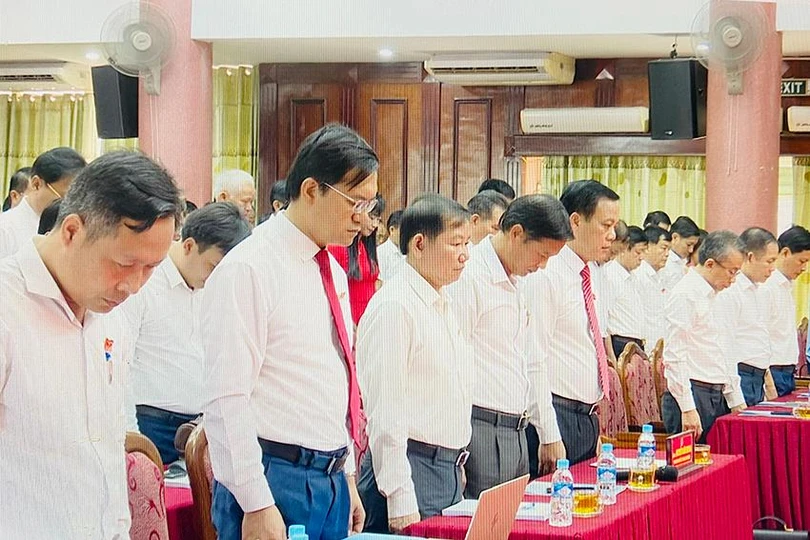Trước khi bắt đầu Kỳ họp, các đại biểu đã dành phút mặc niệm để tưởng nhớ Tổng Bí thư Nguyễn Phú Trọng.