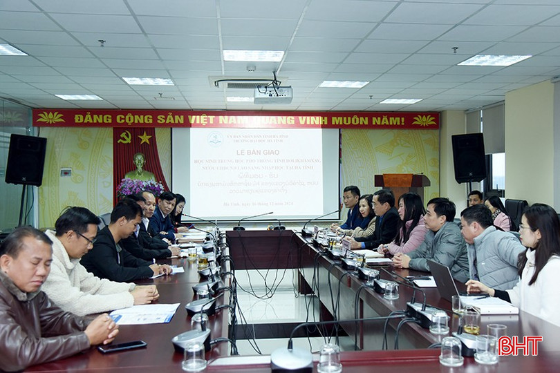 Đại biểu dự buổi tiếp nhận, bàn giao. bqbht_br_dsc-8593-copy.jpg