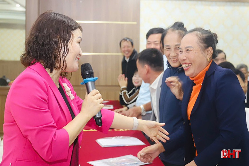 Thạc sĩ Lê Thị Bích Ngọc - giảng viên Chuyên Khoa tâm lí giáo dục Trường Đại học Hà Tĩnh truyền tải nội dung về chuyên đề bạo hành, xâm hại trẻ em. bqbht_br_400ba654-81fc-459e-a8d2-420f21389147.jpg