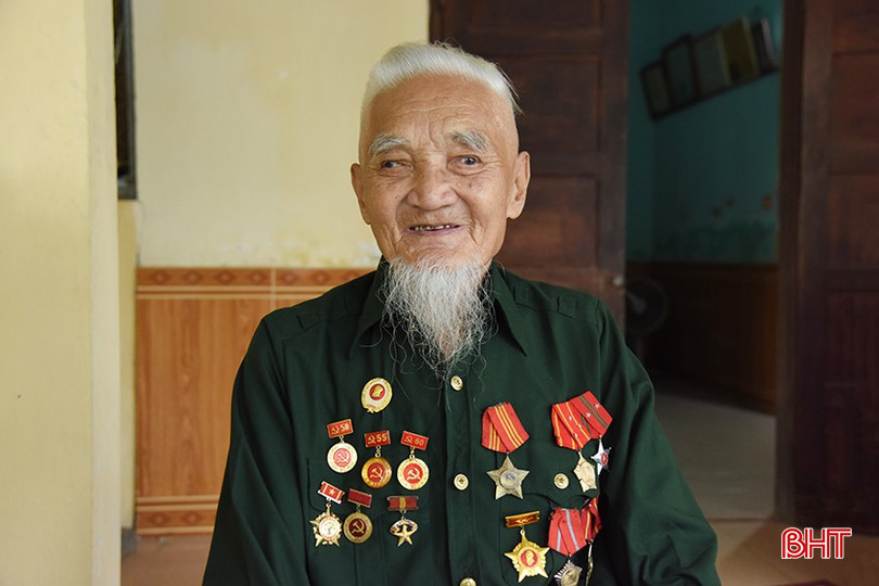 Ông Trương Quang Hảo là hội viên Hội Cựu chiến binh phường Hà Huy Tập (TP Hà Tĩnh). Truong Quang Hao copy.jpg