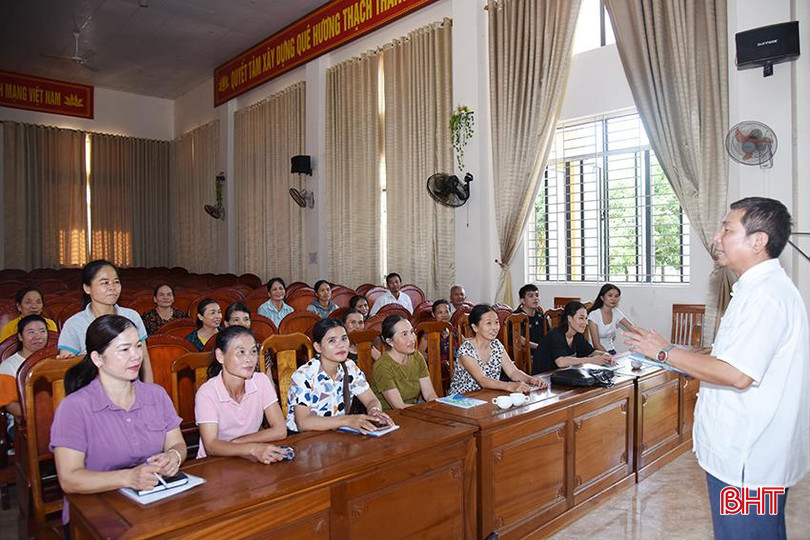 Lớp đào tạo nghề chăn nuôi lợn ngắn hạn được tổ chức tại UBND xã Thạch Thắng. DSC_8929 copy.jpg