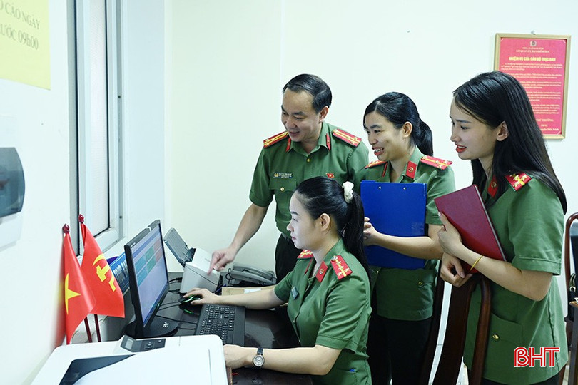 Phần mềm “Quản lý dữ liệu kiểm tra, giám sát, thi hành kỷ luật Đảng và thi hành kỷ luật Đảng trong Công an Hà Tĩnh” đang mang lại nhiều tiện ích trong thực hiện nhiệm vụ. bqbht_br_dsc-d8280.jpg