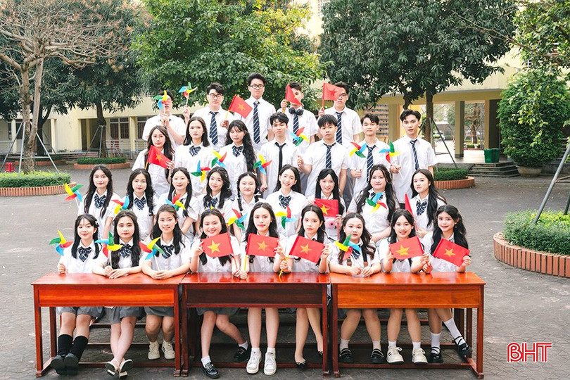 Class 12 English 1. bqbht_br_z6810710934594-54073ecd97611d99eeea0e631fc5cf48.jpg