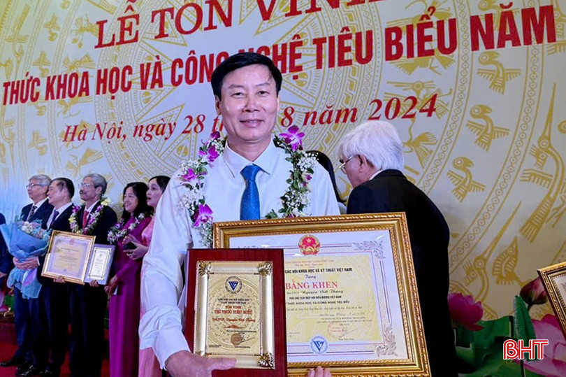 Thạc sĩ Nguyễn Việt Thắng tại lễ tôn vinh trí thức khoa học và công nghệ (KH&CN) tiêu biểu lần thứ 5 năm 2024. sssfaefrwr.jpg