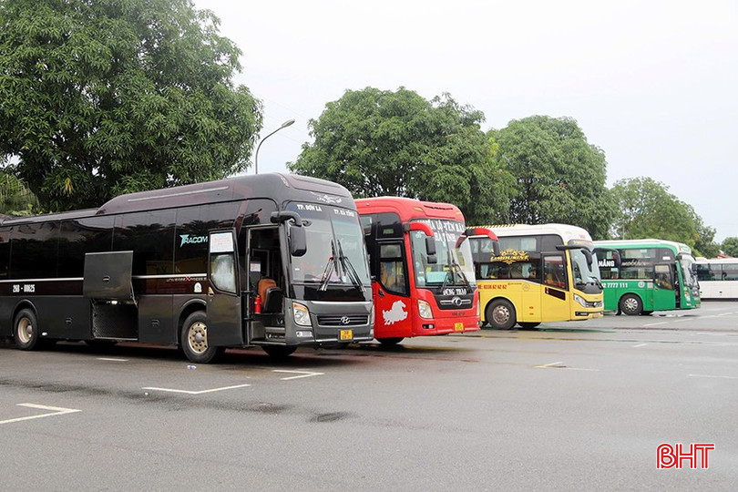 Bến xe khách Hà Tĩnh hiện có 167 xe thuộc 34 doanh nghiệp vận tải hoạt động. bqbht_br_z6920440605356-0166a5c3e33e6598f3a2af0227fc825a.jpg