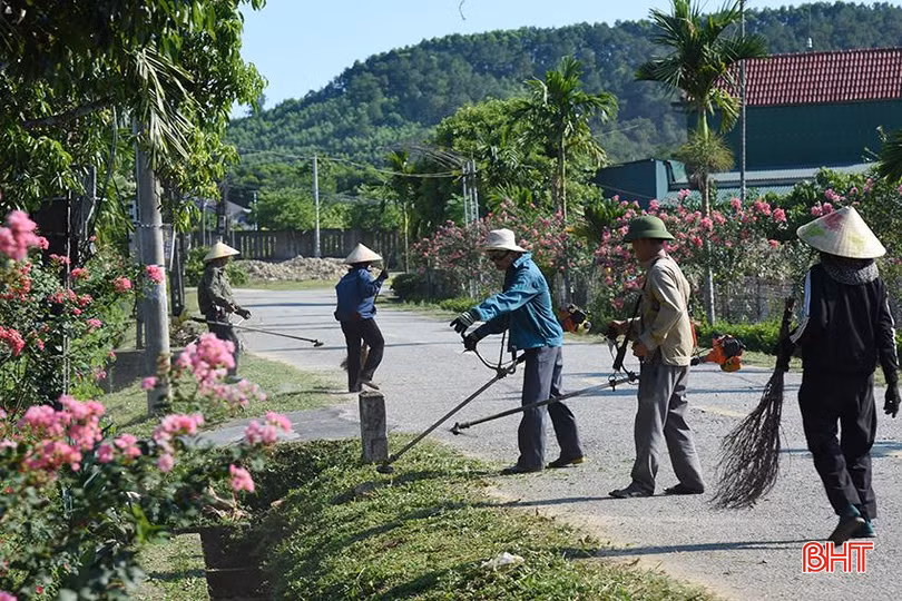 Người dân Thạch Hà tích cực xây dựng nông thôn mới.