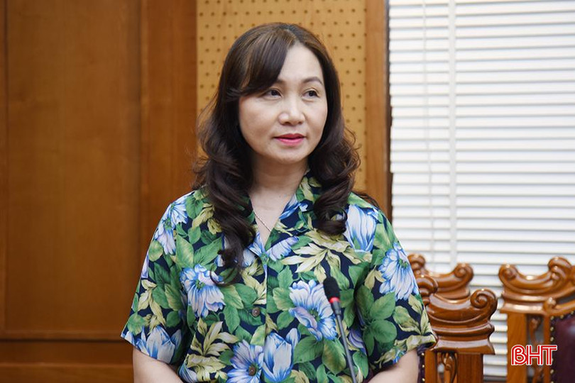 Phó Trưởng ban Thường trực Ban Dân vận Tỉnh ủy Nguyễn Thị Mai Thủy thông tin sơ bộ kết quả hội thi đến thời điểm hiện tại. DSC_73s67.jpg