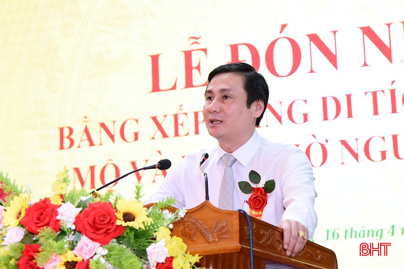 Phó Chủ tịch UBND huyện Nguyễn Việt Cường trình bày diễn văn tại buổi lễ. bqbht_br_dsc-6471-copy.jpg