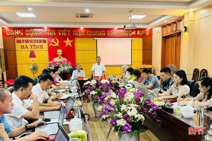Thường trực UBKT Tỉnh ủy làm việc với Ban Thường vụ, UBKT Đảng ủy Khối CCQ&DN tỉnh, tháng 8/2024. aass-4685-4452.jpg
