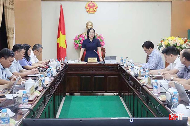 Ban Kinh tế - Ngân sách (HĐND tỉnh) làm việc với Sở NN&MT về các nội dung trình kỳ họp HĐND tỉnh sắp tới. bqbht_br_plugin-ckeditor-uploaduploada1c8098b96a72f497a373133343732343735303337335f38633838326135636331333539663165306466393637356135616264653161632e6a7067.jpg