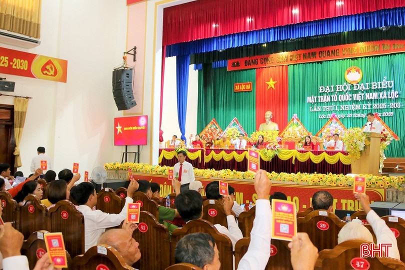 Các đại hội ứng dụng công nghệ thông tin từ việc quét mã QR khai thác tài liệu đến các phần điều hành. bqbht_br_549772212-1105255618399510-1579014226737149289-n.jpg