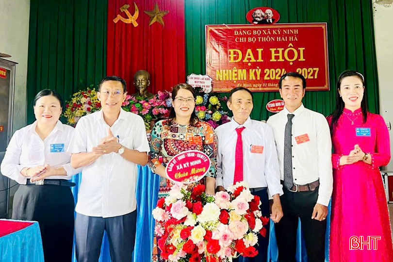 Trong 9 chi bộ nông thôn ở xã Kỳ Ninh, chi ủy có 27 đồng chí, trong đó có 7 nữ, 7 đồng chí trẻ để có bước kế thừa. bqbht_br_anhwr-copy.jpg