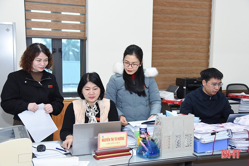Công chức Sở KH&CN nỗ lực đổi mới, sáng tạo, nâng cao năng lực thực hiện hiệu quả nhiệm vụ. bqbht_br_dsc-1755-copy.jpg