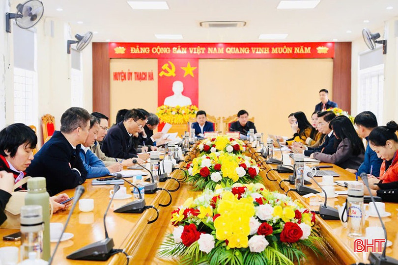 Chiều 14/1, Thường trực Huyện ủy Thạch Hà đã chủ trì cuộc họp triển khai Nghị định 178/2024/NĐ-CP. bqbht_br_ssss.jpg