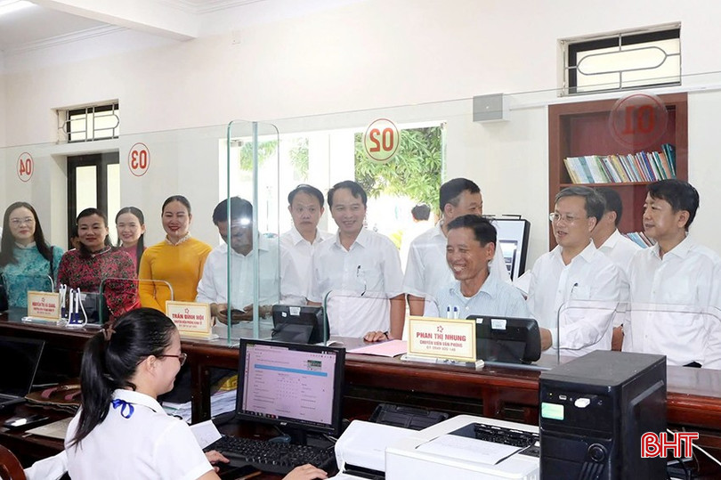 TTPVHCC xã Mai Phụ mới đã triển khai vận hành thử nghiệm tất cả các dịch vụ công cơ bản trên tất cả các lĩnh vực. bqbht_br_vaqr.jpg