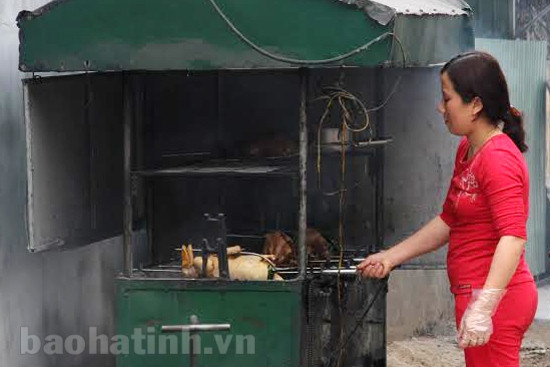 Thức ăn đường phố - Nguy cơ mất an toàn vệ sinh thực phẩm! ảnh 2