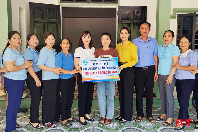 Hội LHPN xã Xuân Thành huy động cán bộ, hội viên ủng hộ hơn 200 ngày công cùng số tiền 17 triệu đồng hỗ trợ chị em Khánh sửa sang lại ngôi nhà. 22.jpg