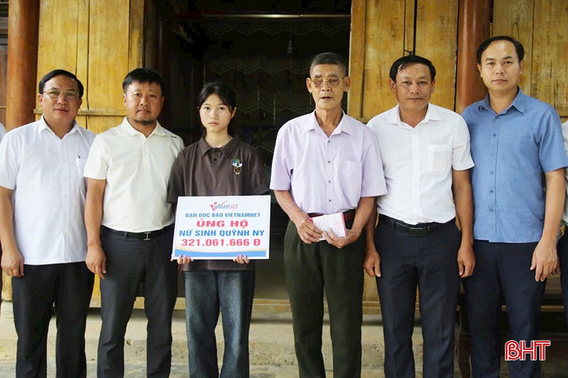 Em Quỳnh Ny xã Hương Lâm (Hương Khê) được bạn đọc Báo VietNamNet tiếp sức đến trường hơn 321 triệu đồng bqbht_br_z6662354938460-a7a74dc86f35def2ce28b5a17e1f125f.jpg