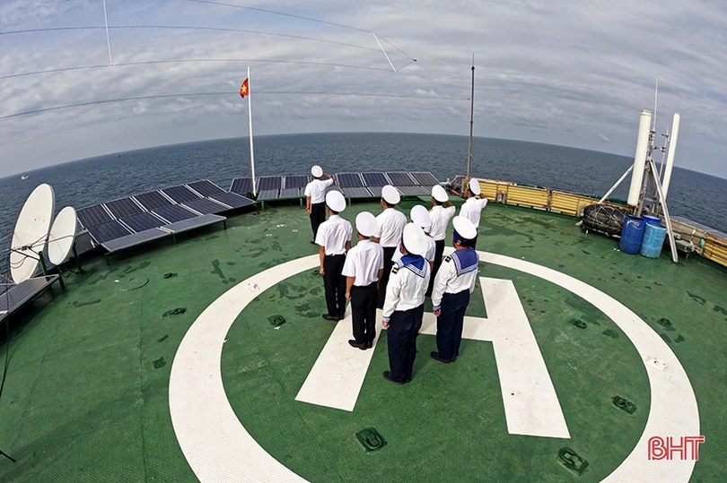 Đón tết cùng chiến sỹ nhà giàn DK1